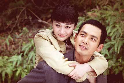 “爱你爱到自己快要发狂，结果在你眼里还是过客”，你让我爱的发狂（《来不及说我爱你》慕容沣和尹静琬图片）