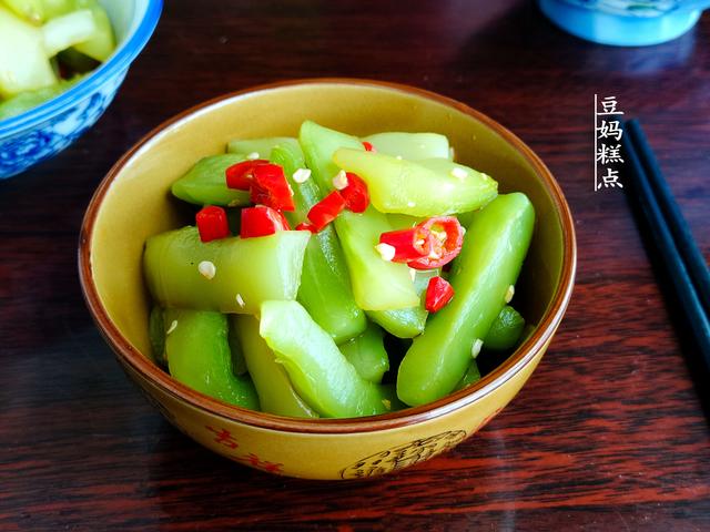 莴笋怎么腌制好吃，如何腌制酱莴笋（清脆爽口的开胃小菜）