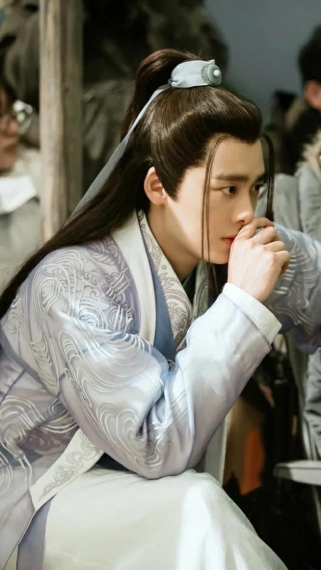诛仙青云志在哪看，无家可归的张小凡被人嫌弃