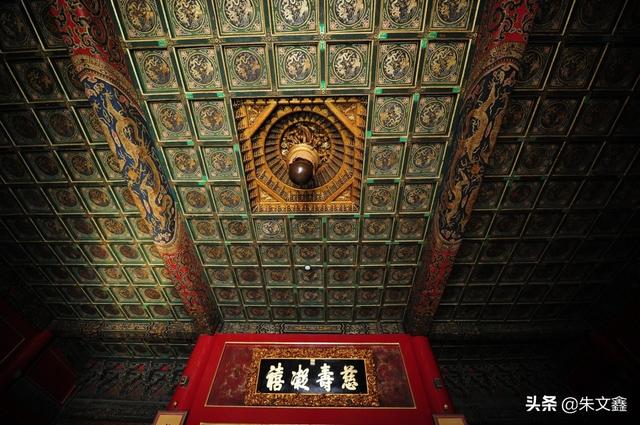 慈宁宫是谁住的，为什么无人敢住慈宁宫（康熙的祖母就生活在这里）