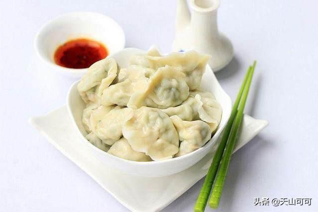 豆角馅饺子的做法，豆角饺子馅怎么做好吃（豆角包饺子，是用生的好）