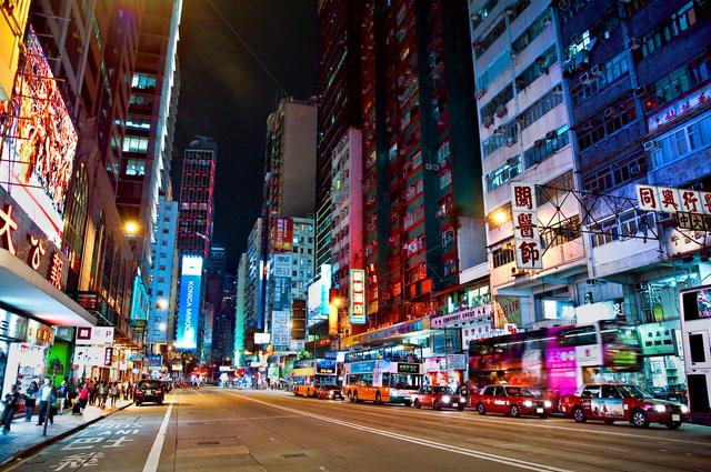 香港多少平方公里，香港面积多少平方公里（每平方公里人口超过两万人）