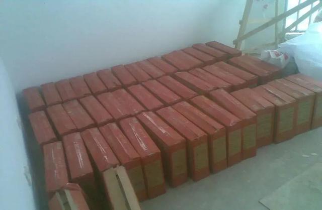 卫生间瓷砖价格是多少，卫生间瓷砖搭配效果图（都在瓷砖上踩过坑）