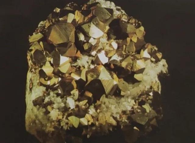 硫化物的颜色，金属硫化物的颜色（常见矿物的识别-2）