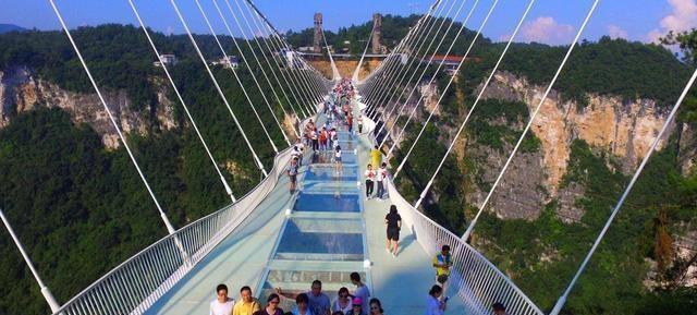 芷溪有哪些风景名胜的地方，芷江的名胜古迹有什么（去张家界旅游选择莲妹儿=选择专业+省心+开心+实惠）