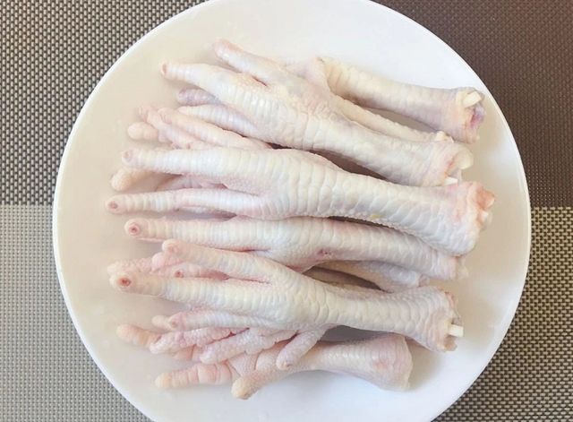 酱猪爪子怎么做，酱猪爪用什么酱（大叔教你酱凤爪）