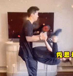 窦骁何超莲分手原因，何超莲窦骁分手是真的吗（其实人家的恩爱都藏在细节里）