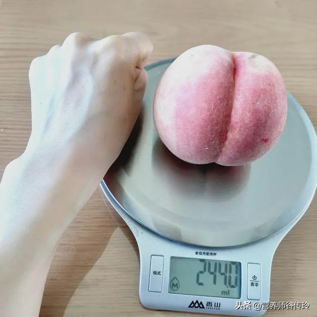水蜜桃热量高吗，水蜜桃的热量（这种桃的能量不足黄桃的1/2）
