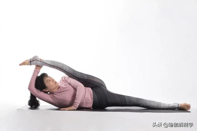 女人练瑜伽的最佳年龄,女人长期练瑜伽的危害(“我才发现自己有多美) 女人练瑜伽的最佳年龄,女人长期练瑜伽的危害(“我才发现自己有多美)