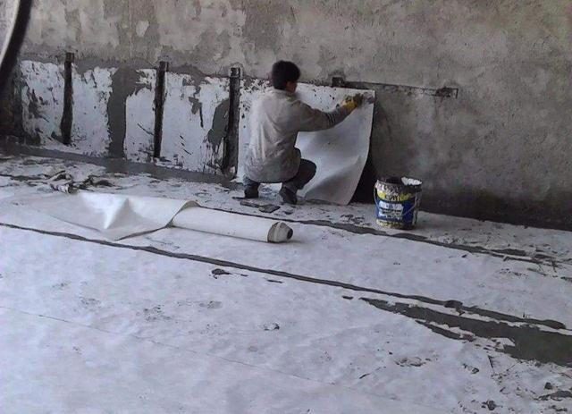 丙纶布防水被淘汰了吗，丙纶布为什么能防水（卫生间换丙纶布做防水）