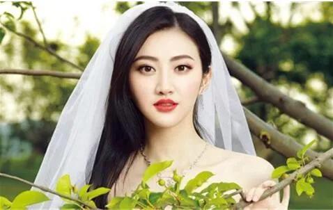 景甜三围身高体重，景甜三围（景甜个人资料三围及家庭背景曝光）