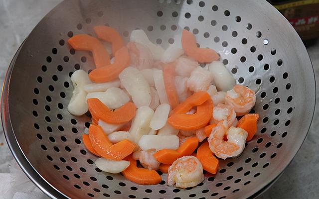 腰果虾仁的正宗做法，腰果虾仁正宗做法大全（年夜饭热菜系列）
