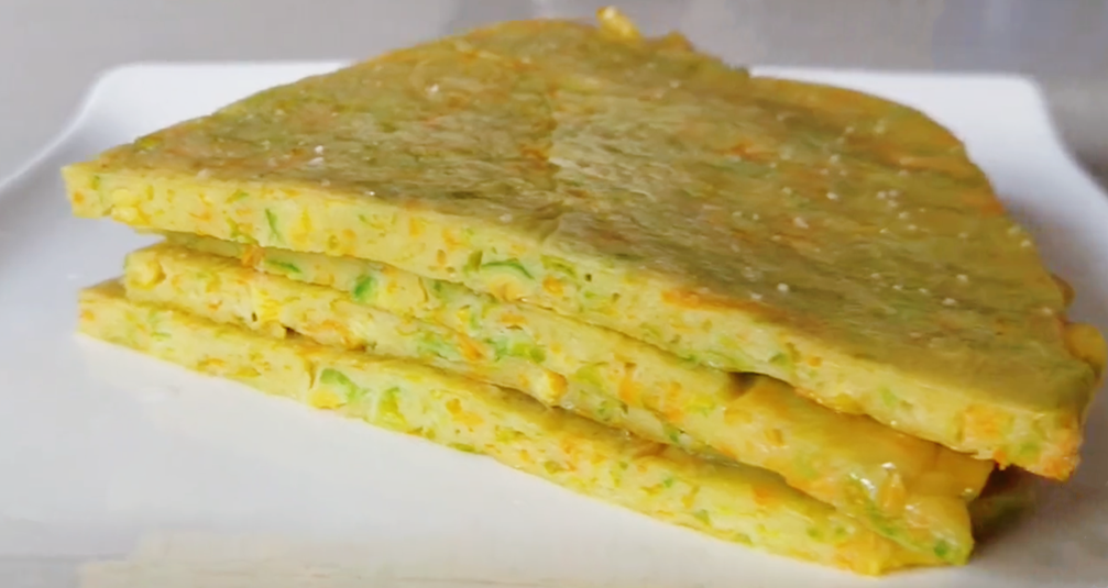 【南瓜花雞蛋烙餅】做法步驟圖 出鍋孩子搶著吃 真香-起舞食譜網