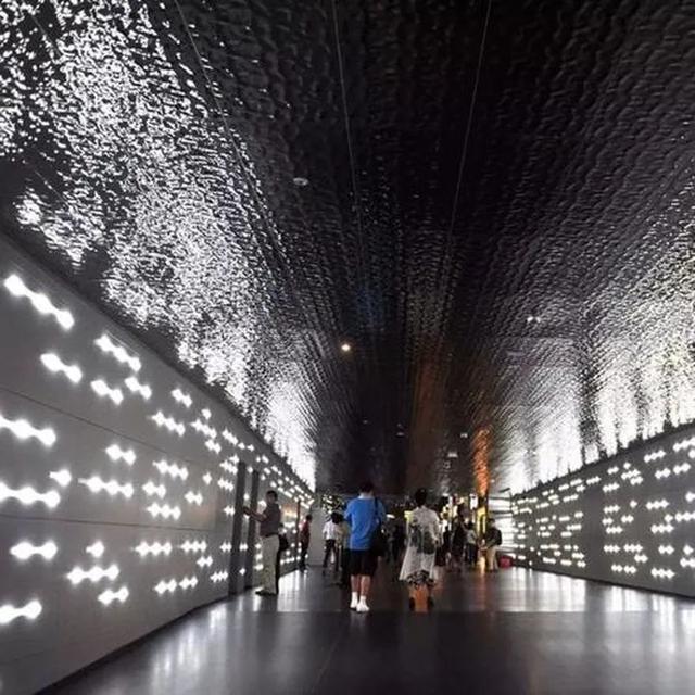 新型别墅建材的种类，别墅造型材料（10种高颜值新型建筑材料）