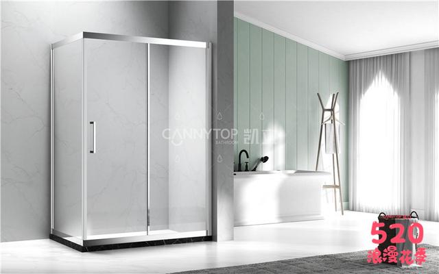 简易淋浴房价格，简易淋浴房报价大全（简易淋浴房与整体淋浴房的区别有多大）