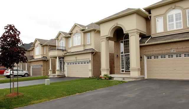 加拿大人均收入，加拿大人均工资（能过上衣食无忧的生活吗）