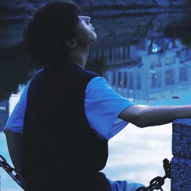 龙应该藏在云里你应该藏在心里，龙应该藏在云里你应该藏在心里表达了什么，微信头像（系列：龙应该藏在云里）