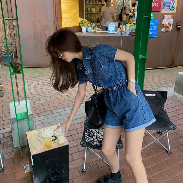 什么是funky 穿搭，一见钟情的夏日复古风穿搭