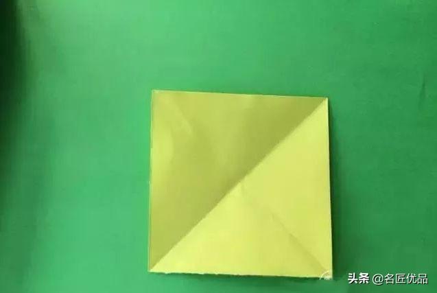 DIY手工折纸帆船的制作，用纸折帆船怎么做（这只小船承载了满满的回忆）