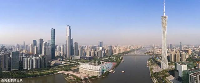 广州塔多高多少米，广州塔高度是多少米（广州第一高楼‘广州东塔’设计解析）
