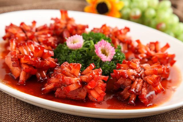 水晶咕噜肉的做法，包你鲜香又美味又可口