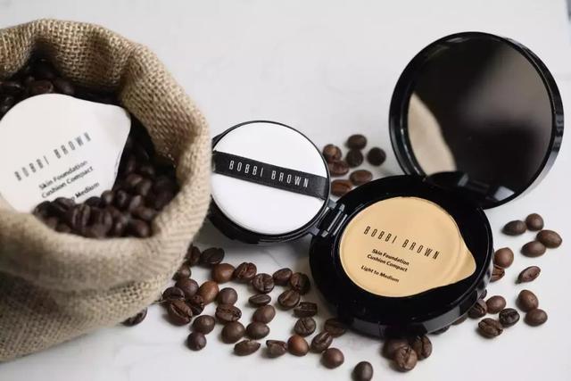 BB霜和气垫BB有什么区别，气垫bb和bb霜的区别（BB霜、气垫、粉底液、素颜霜...这些底妆区别在哪）