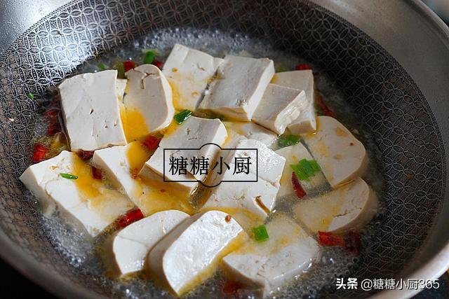 丝瓜炒豆腐怎么做好吃，超好吃的丝瓜炒豆腐做法（却比吃大鱼大肉更下饭）