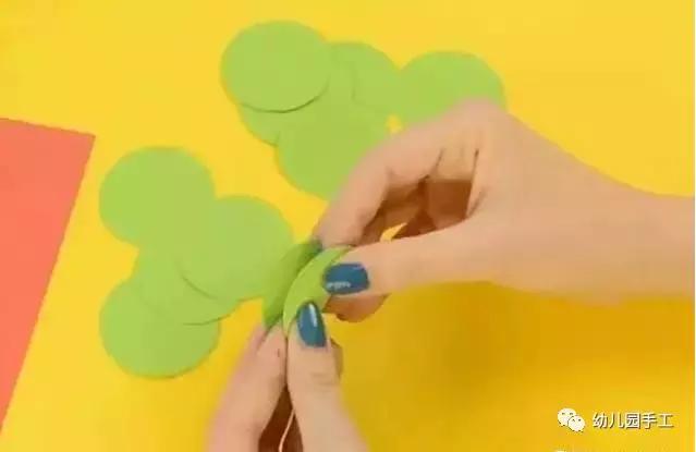 毛毛虫手工制作，橡皮泥手工毛毛虫的做法（10款最简单的毛毛虫手工制作教程）