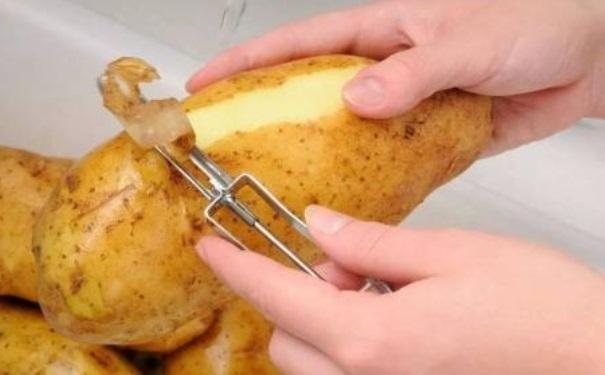 顽固茶垢怎么去除，保温杯顽固茶垢怎么去除（茶水将不再养生）