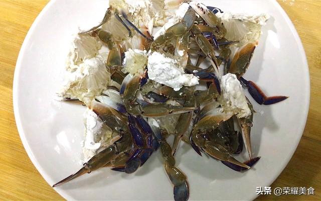 姜葱炒蟹怎么做，爆炒螃蟹怎么做好吃又简单（花蟹怎么做才能对得起它鲜美嫩滑的蟹肉）