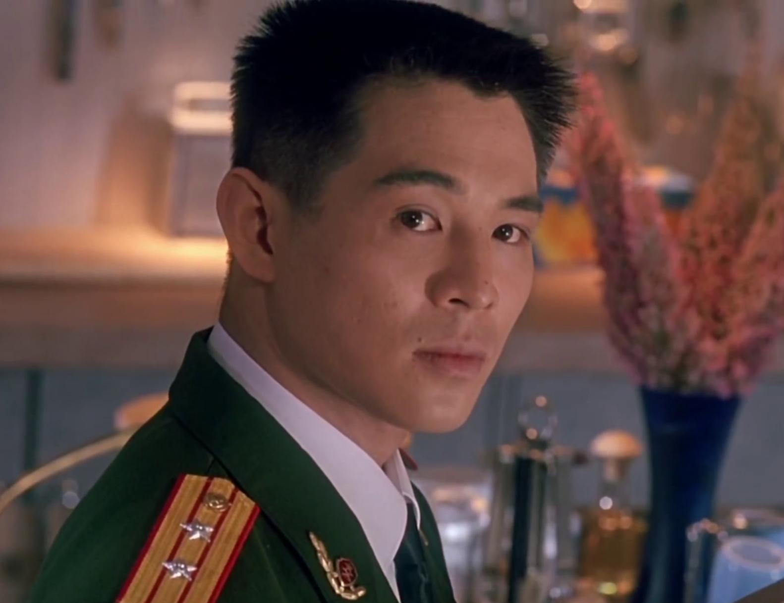 保镖是世界上最古老的职业,为什么女保镖比男保镖更加吃香?