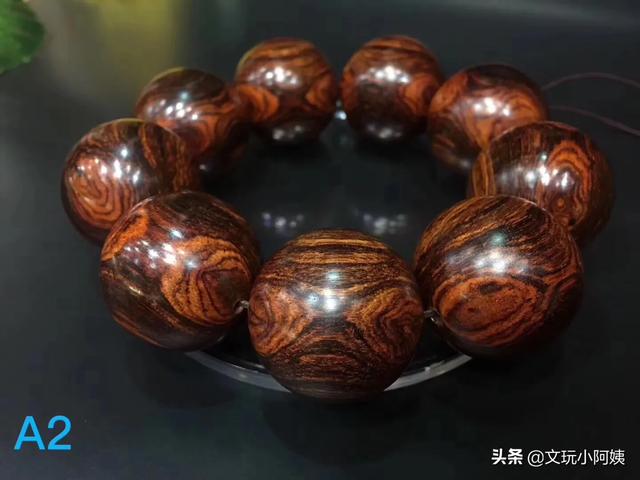 十大奢侈品手链经典款，奢侈品牌手链排行榜（文玩圈八大奢侈品，土豪必备）