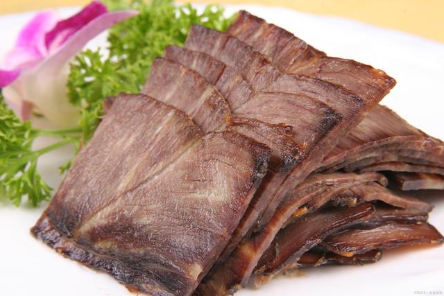 熟牛肉怎么挑好吃，价格与“生牛肉”几乎一样
