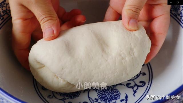 韭菜饼怎么做又软又好吃，韭菜饼怎么做松软好吃（饼又薄又软层层飘香）