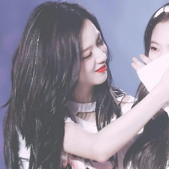 闺蜜四人头像一人一张，闺蜜四人头像微信（两人、四人都有哦）