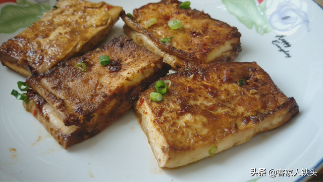 家常麻辣豆腐怎么做，家常麻辣豆腐怎么做好吃（试试一道家常香辣豆腐做法）