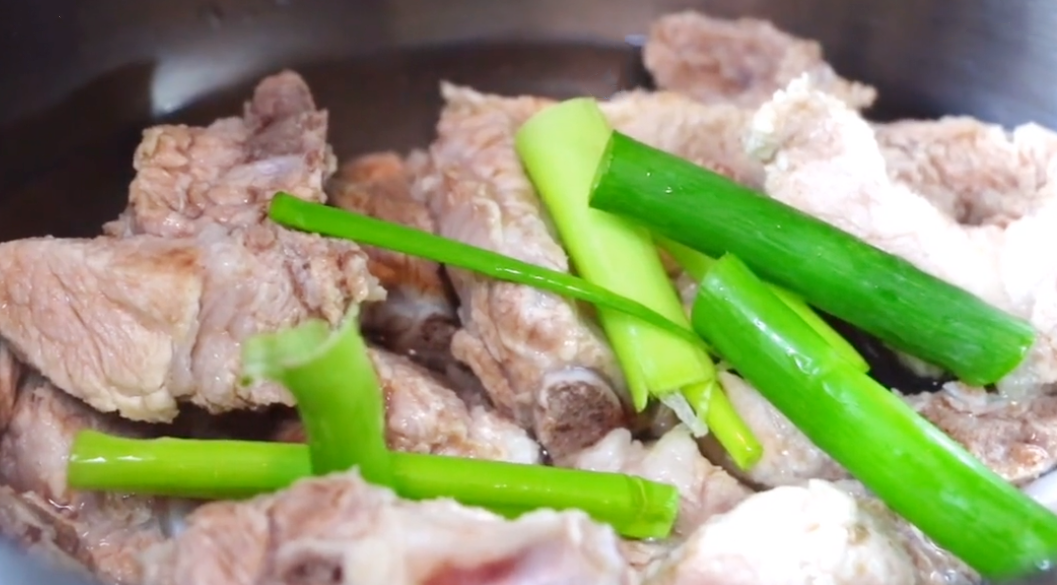 圖片[3]-【糖醋排骨】做法步驟圖 酸甜適口又酥爛 好吃不油膩-起舞食譜網