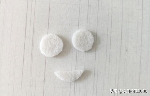 一步一步教你折小星星简单，手工折纸小星星教程（用不织布做一个星星小挂件）