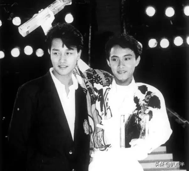 “最爱宣萱”的张卫健为何转身娶了张茜？相伴22载至今无子