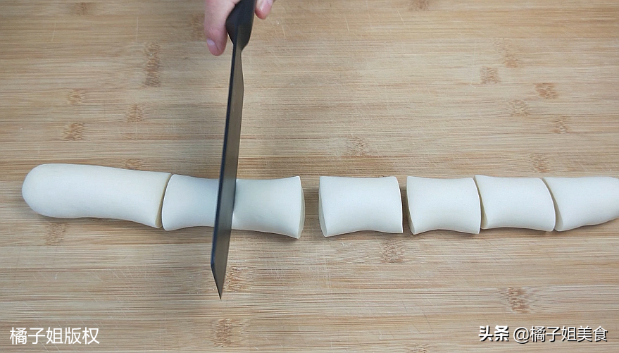 圖片[4]-【春餅】做法步驟圖 筋道有彈性 做法詳細(xì)一看就會(huì)-起舞食譜網(wǎng)