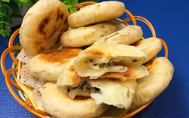 酥饼的制作方法，酥饼的制作方法（柔软蓬松的老式小酥饼）