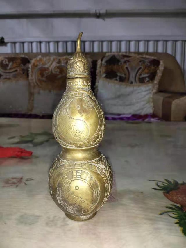 铜葫芦的摆放和作用,风水铜葫芦的位置(大明宣德镇宅之宝铜葫芦)