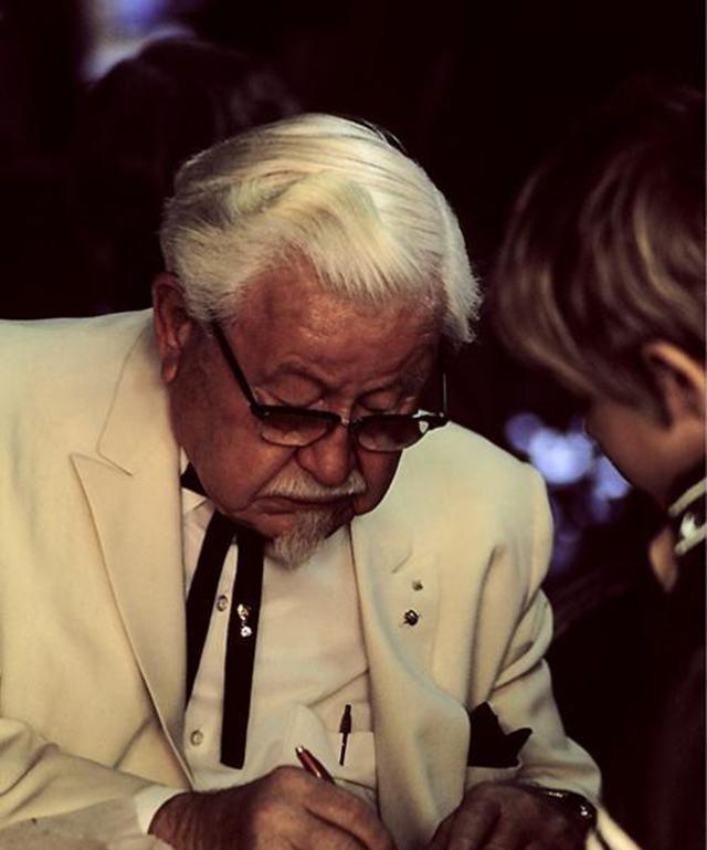 德基吴铁军及夫人，德基老总老婆（65岁才开始创业）