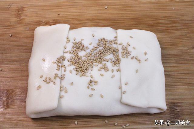 炸肉盒的面如何和，炸肉盒子的做法（做盒子没想到这么好吃）