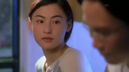 2.5升水是几瓶矿泉水，25升水是几瓶矿泉水（最坑爹的明星护肤秘诀）