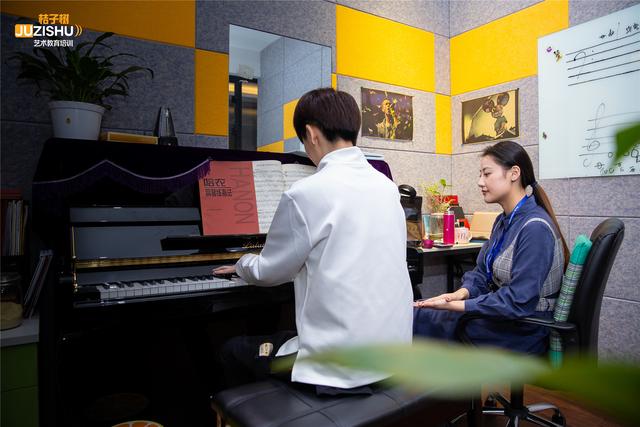 钢琴等级划分标准，小孩学钢琴多久可以考级（学习钢琴的四个阶段）