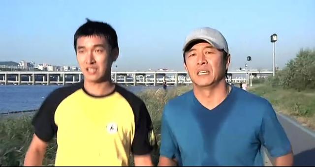 阿甘正传是真人真事吗，适合中学生看的励志电影（原来《阿甘正传》的故事）