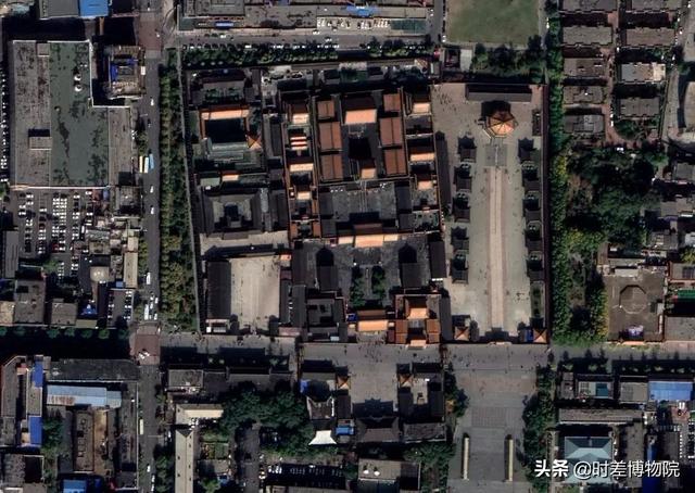 为什么故宫不是正南正北，故宫是正南正北吗（打开地图发现北京故宫竟然修歪了）