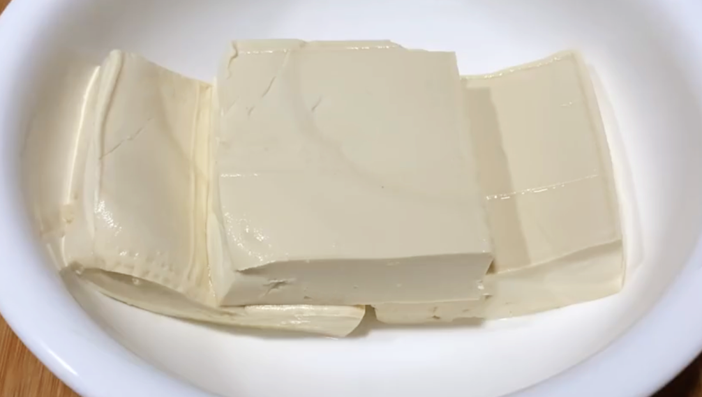 圖片[2]-【雞蛋包豆腐】做法步驟圖 上桌孩子們都搶著吃-起舞食譜網