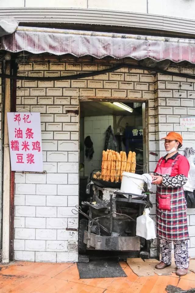 酸奶麻花能放多久 武汉粮道街酸奶大麻花哪个味道最好吃，酸奶麻花能放多久（我们翻遍了武汉的12条街）